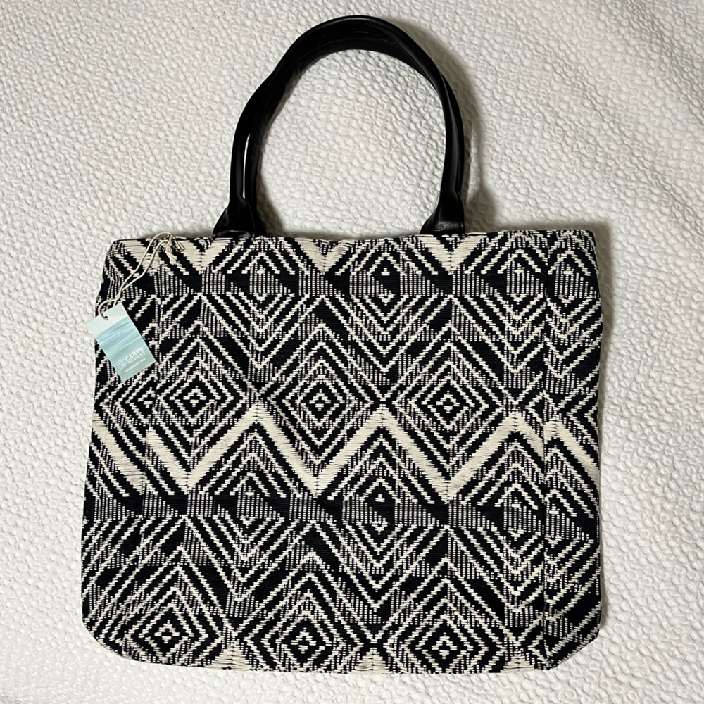 Carve Design Treasure Tote. Black and cream brand new with tags